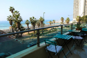 Sea View Apartment Prime Location On The Beach